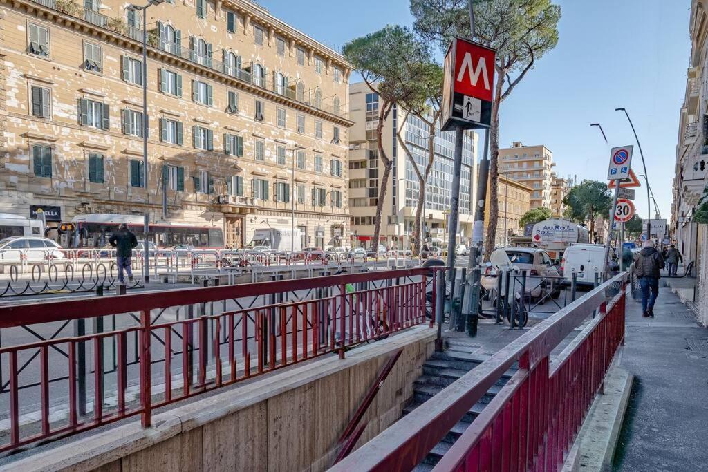Modern Apartment At San Giovanni Rome Bagian luar foto