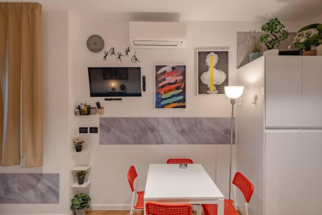 Modern Apartment At San Giovanni Rome Bagian luar foto